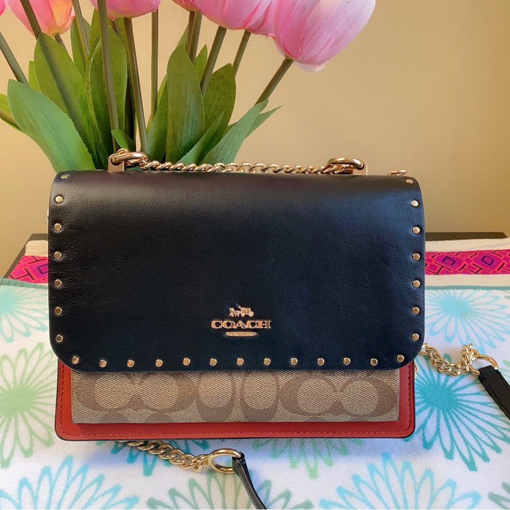 Coach Klare Crossbody In Signature Canvas With Rivets - Picture 2 of 11